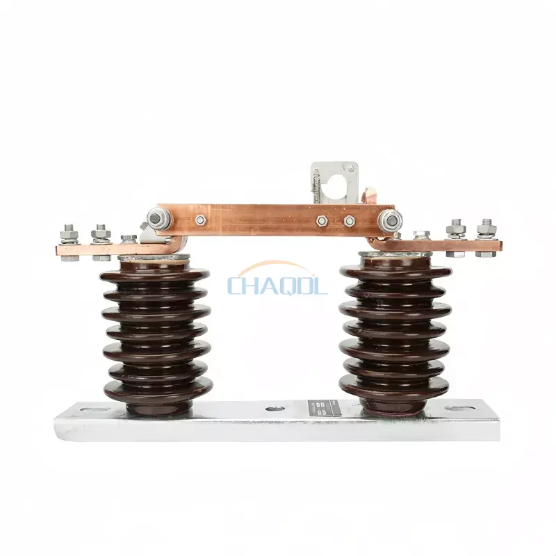 12KV lauko atjungimo jungiklis